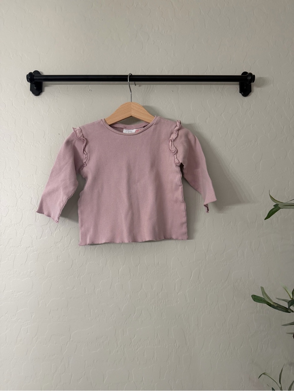 Zara Girls Long-Sleeve Ruffle Ribbed Top